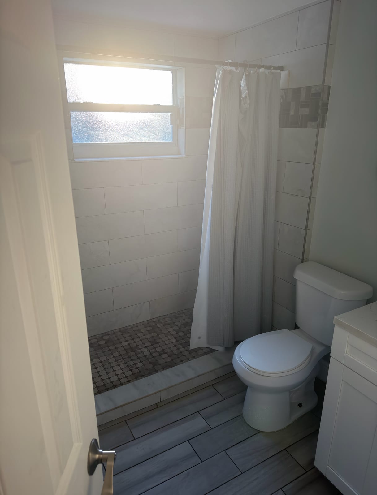 Clean Bath — Island Club Cleaning