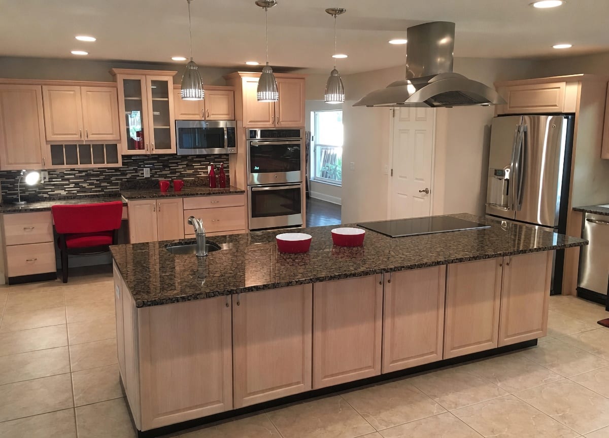 Granite Kitchen — Island Club Cleaning
